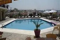 Grand Onder Hotel contacts